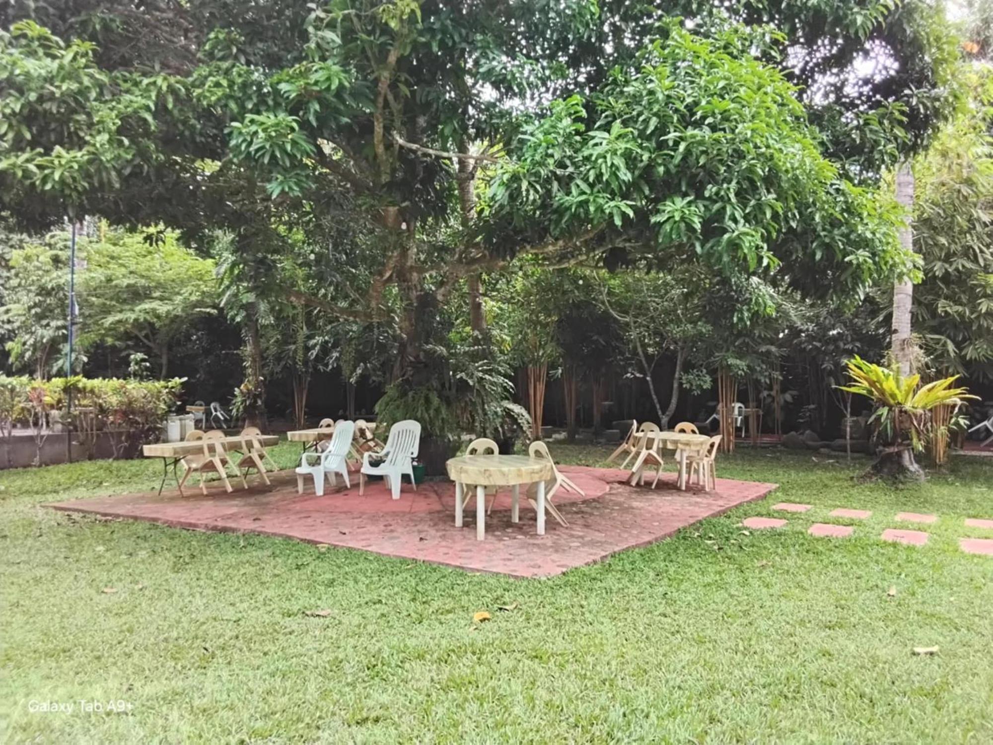 Camiguin Lanzones Aparthotel *