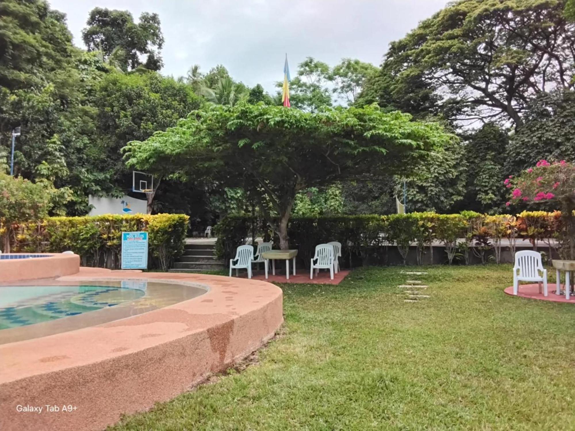 Camiguin Lanzones Aparthotel