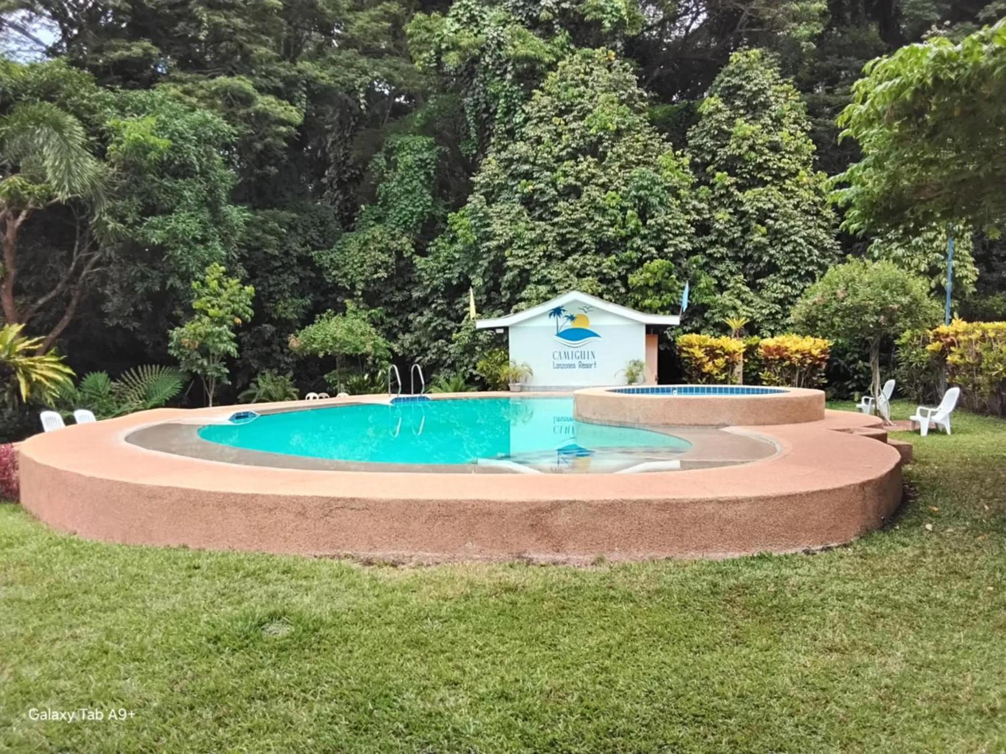 Camiguin Lanzones Aparthotel Mambajao